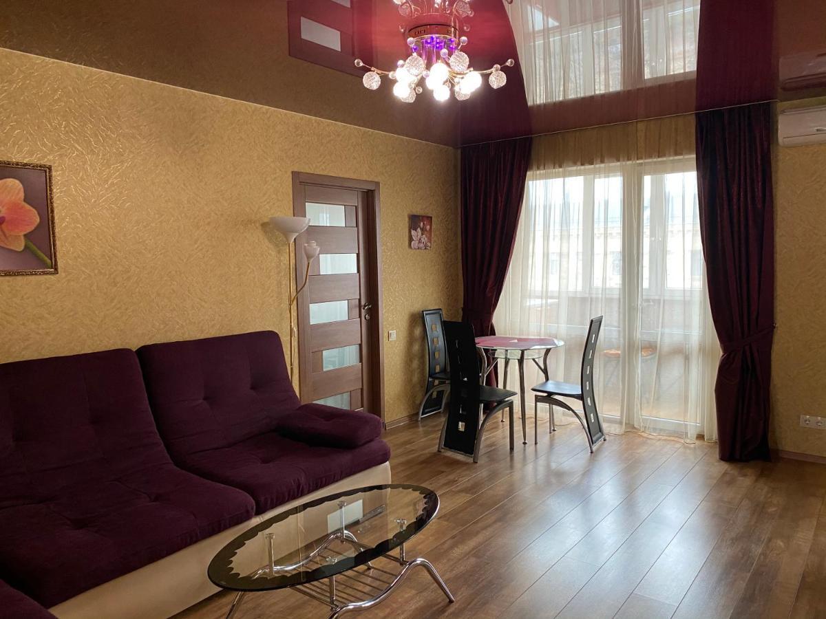New Apartments With Panoramic Views On Avenue Nauky คาร์คิฟ ภายนอก รูปภาพ